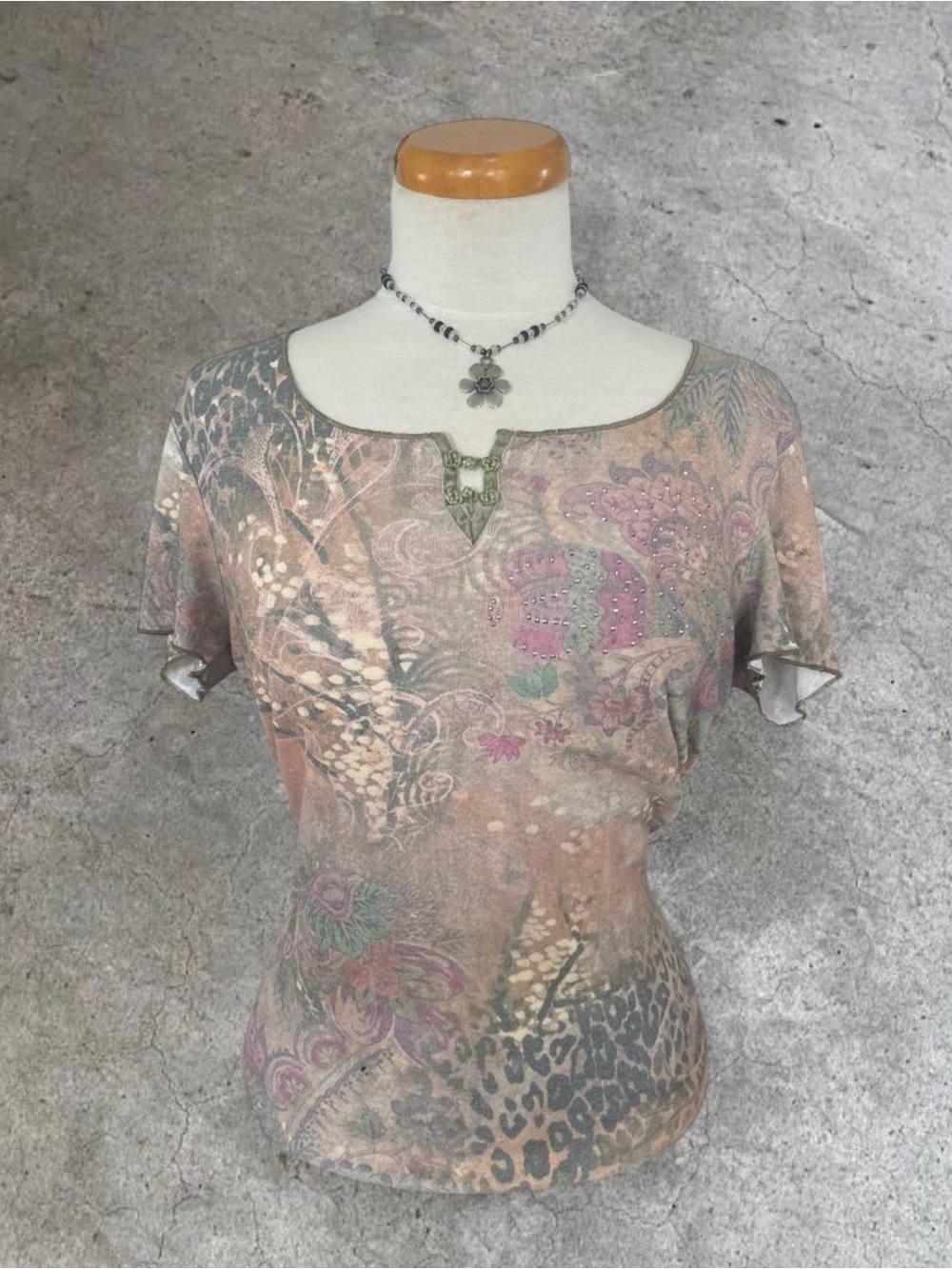 ONE WORLD Short Sleeve Scoop Neck Printed Top in Muted Pink and Beige